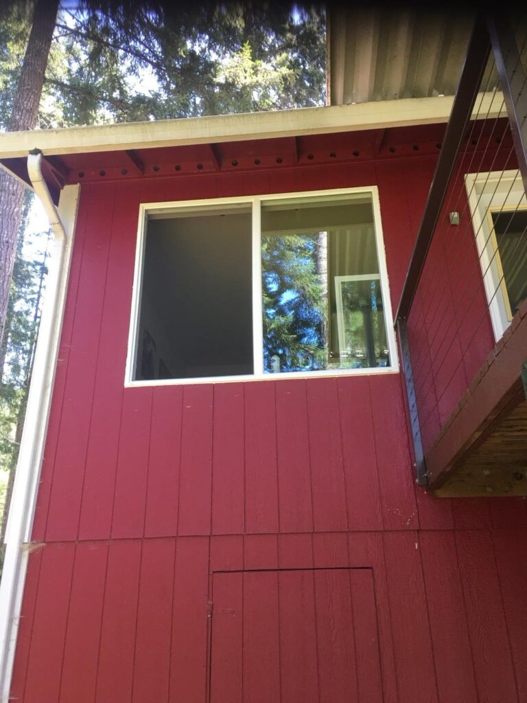 Groves Glass installer preparing window for professional installation in Port Hadlock home